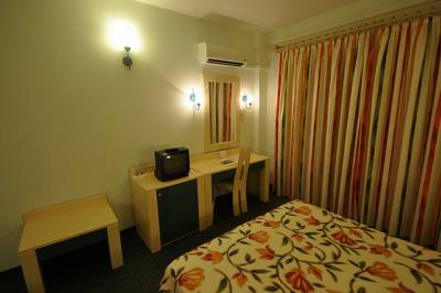 Imagine Hotel Tropikal