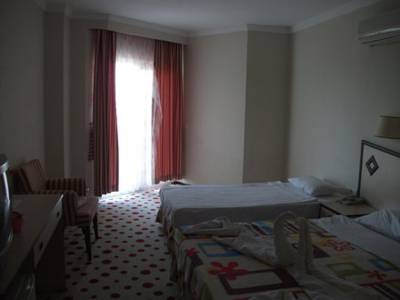 Imagine Hotel Jasmin Side
