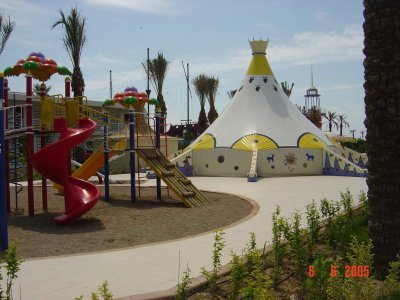 Imagine Hotel Miracle Resort  Uai