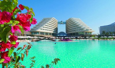 Imagine Hotel Miracle Resort  Uai