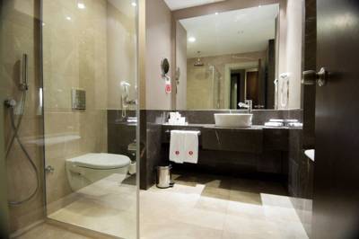 Imagine Hotel Ramada Plaza