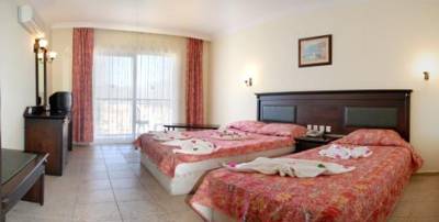 Imagine Hotel Dorado Club