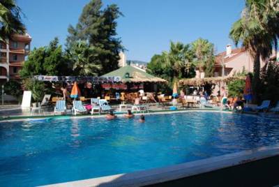 Imagine Hotel Dorado Club