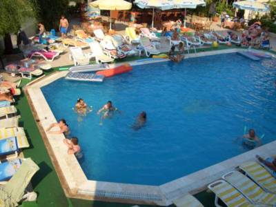 Imagine Hotel Dorado Club