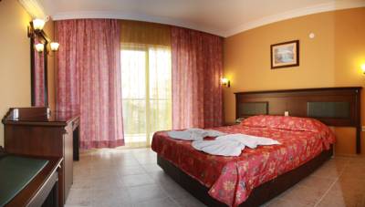 Imagine Hotel Dorado Club