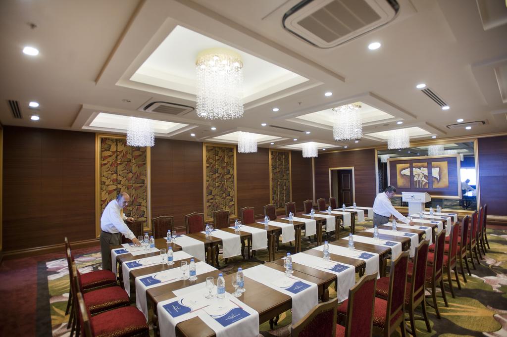 Imagine Hotel Crystal Palace Luxury Resort & Spa