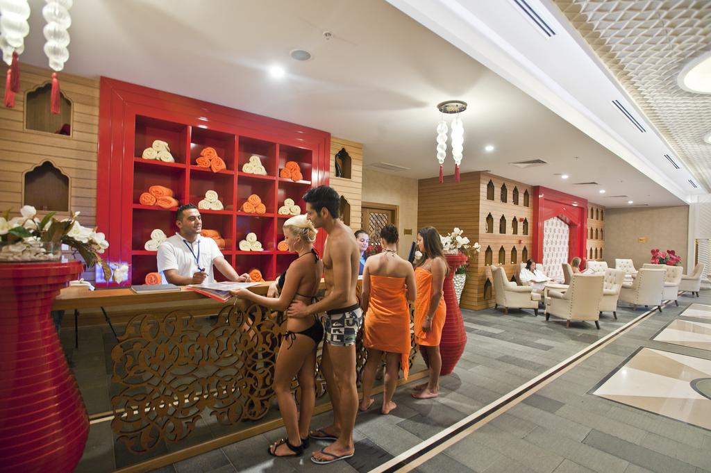 Imagine Hotel Crystal Palace Luxury Resort & Spa