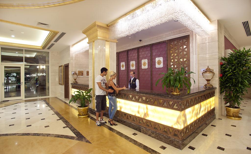 Imagine Hotel Crystal Palace Luxury Resort & Spa