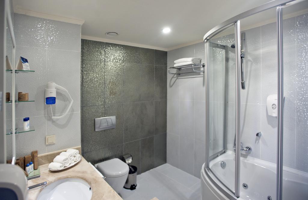 Imagine Hotel Crystal Palace Luxury Resort & Spa