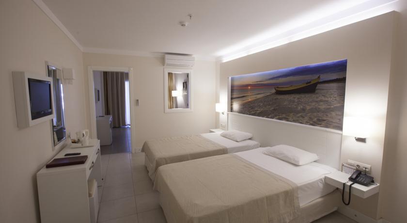 Imagine Hotel Batihan Beach Resort & Spa