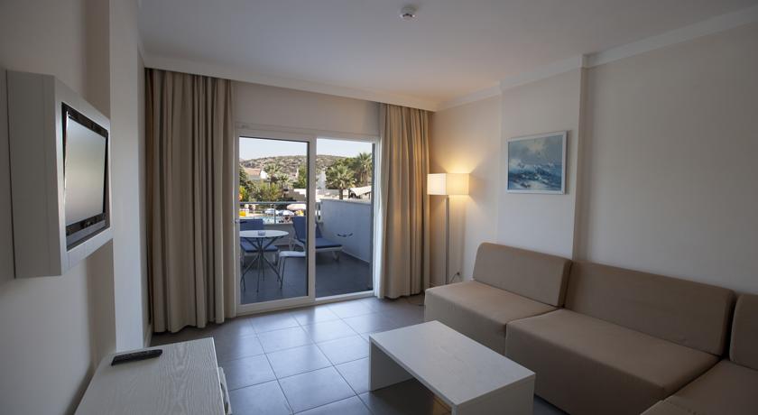 Imagine Hotel Batihan Beach Resort & Spa