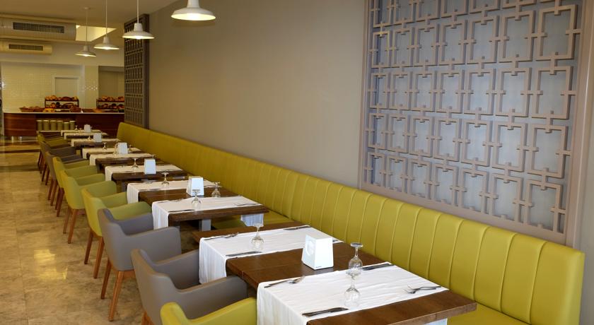 Imagine Hotel Aqua Fantasy Resort