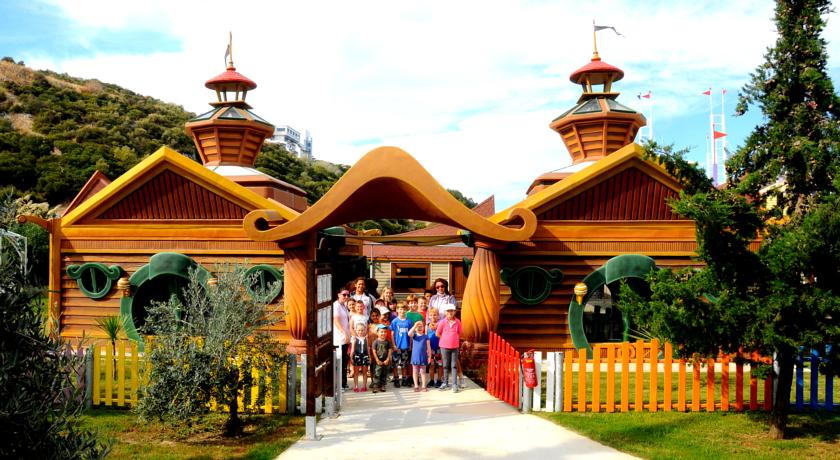 Imagine Hotel Aqua Fantasy Resort