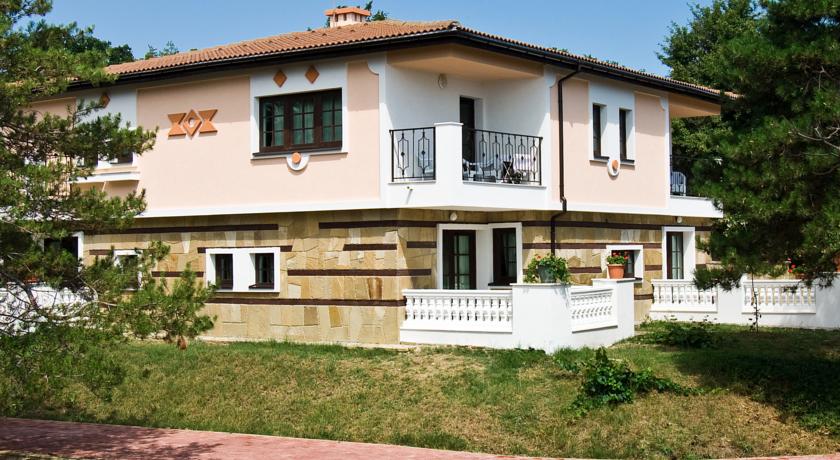 Imagine Hotel Holiday Village