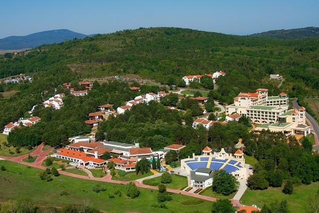 Imagine Hotel Holiday Village