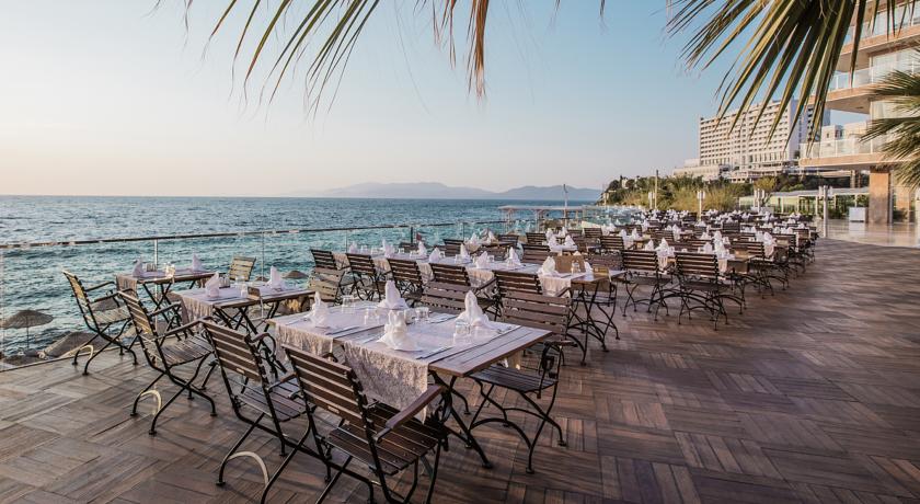 Imagine Hotel Charisma Deluxe