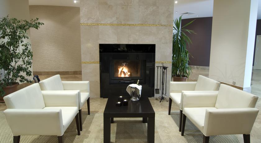 Imagine Hotel Charisma Deluxe