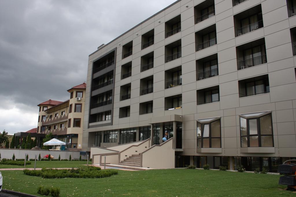 Imagine Hotel President