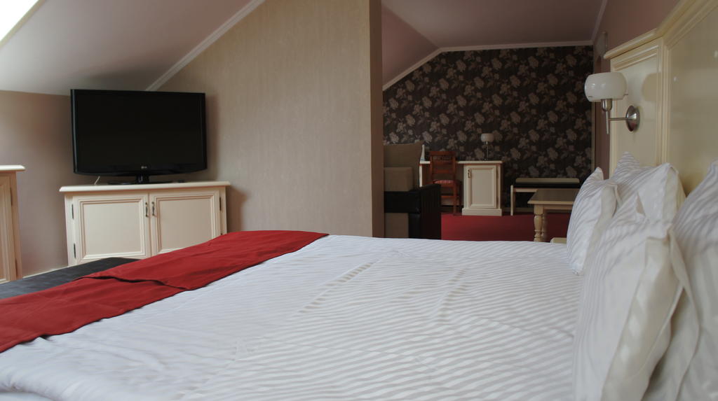 Imagine Hotel President