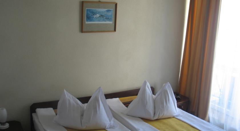 Imagine Hotel National