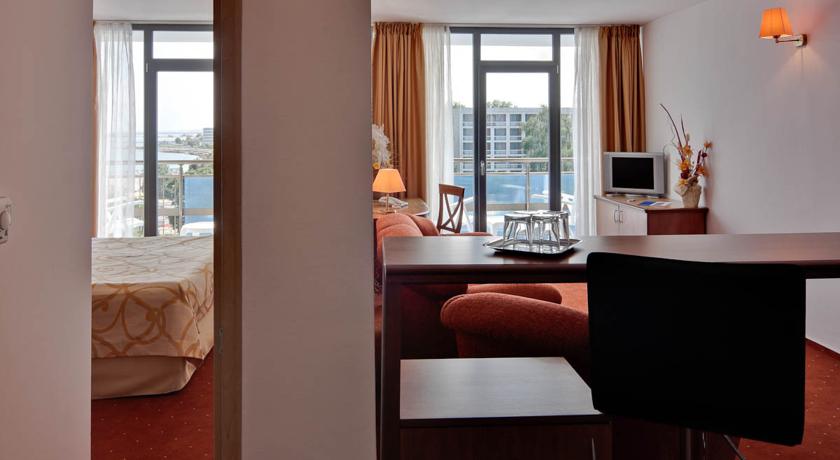 Imagine Hotel Cleopatra