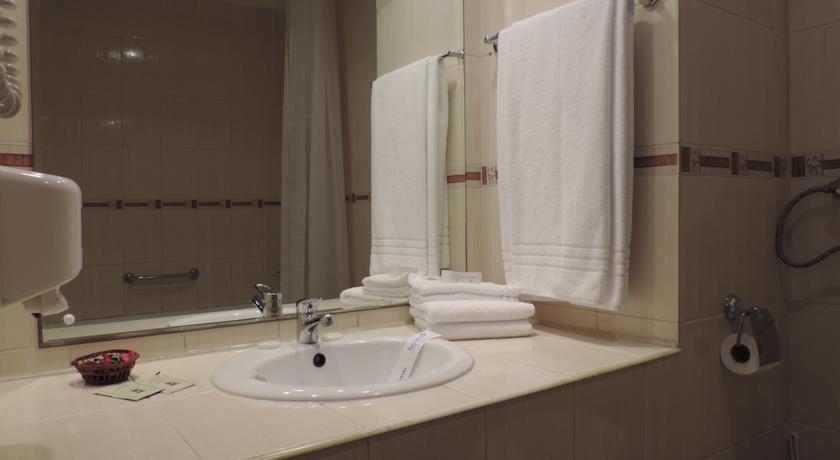 Imagine Hotel Ambasador