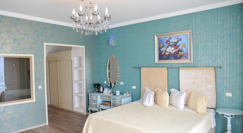 Imagine Hotel Phoenicia Luxury