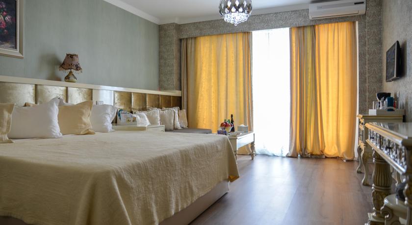 Imagine Hotel Phoenicia Luxury