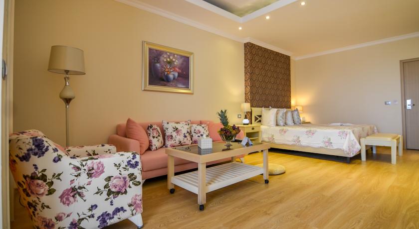 Imagine Hotel Phoenicia Luxury