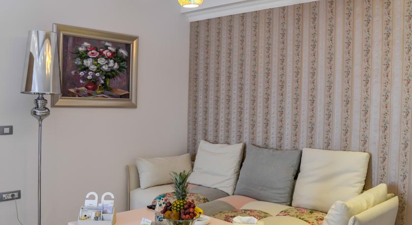 Imagine Hotel Phoenicia Luxury