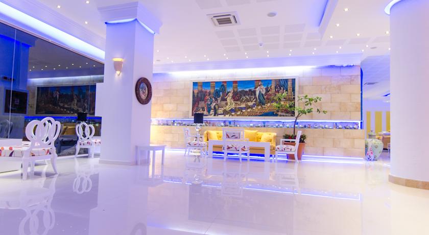 Imagine Hotel Phoenicia Luxury