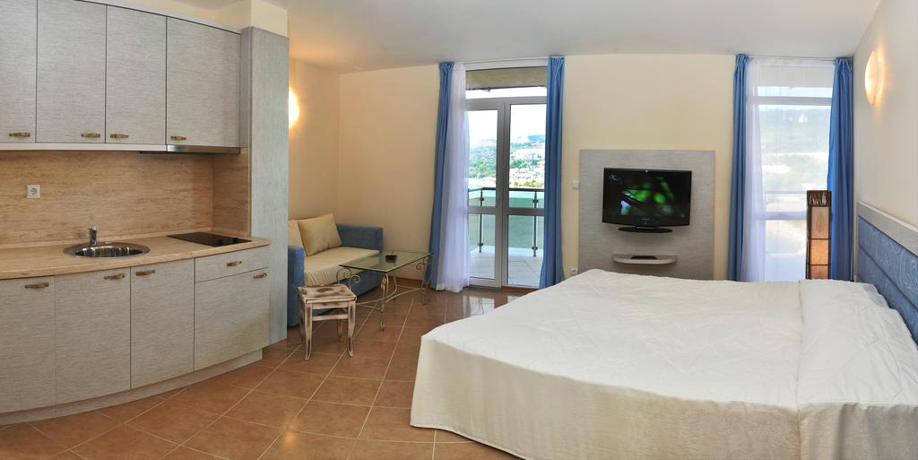 Imagine Aparthotel Royal Bay