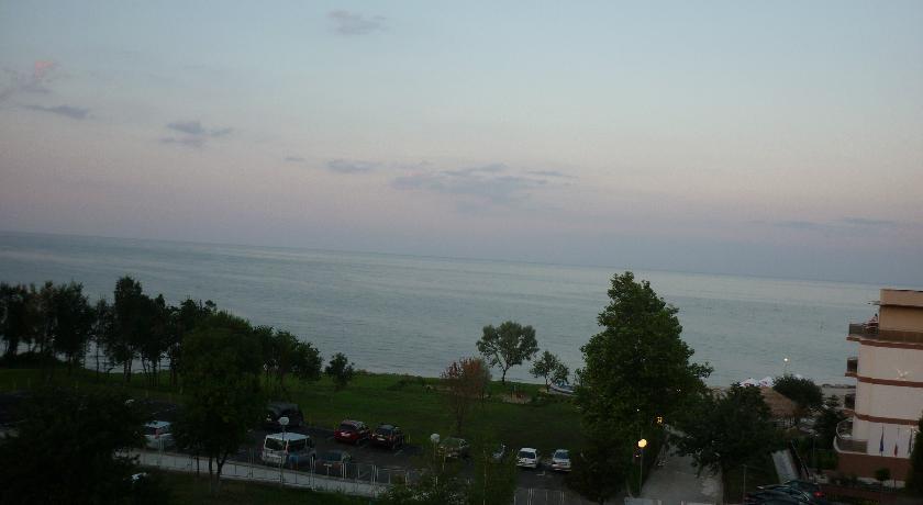 Imagine Aparthotel Royal Bay Garden