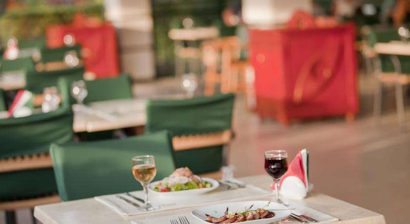 Imagine Hotel Dit Evrika Beach Club