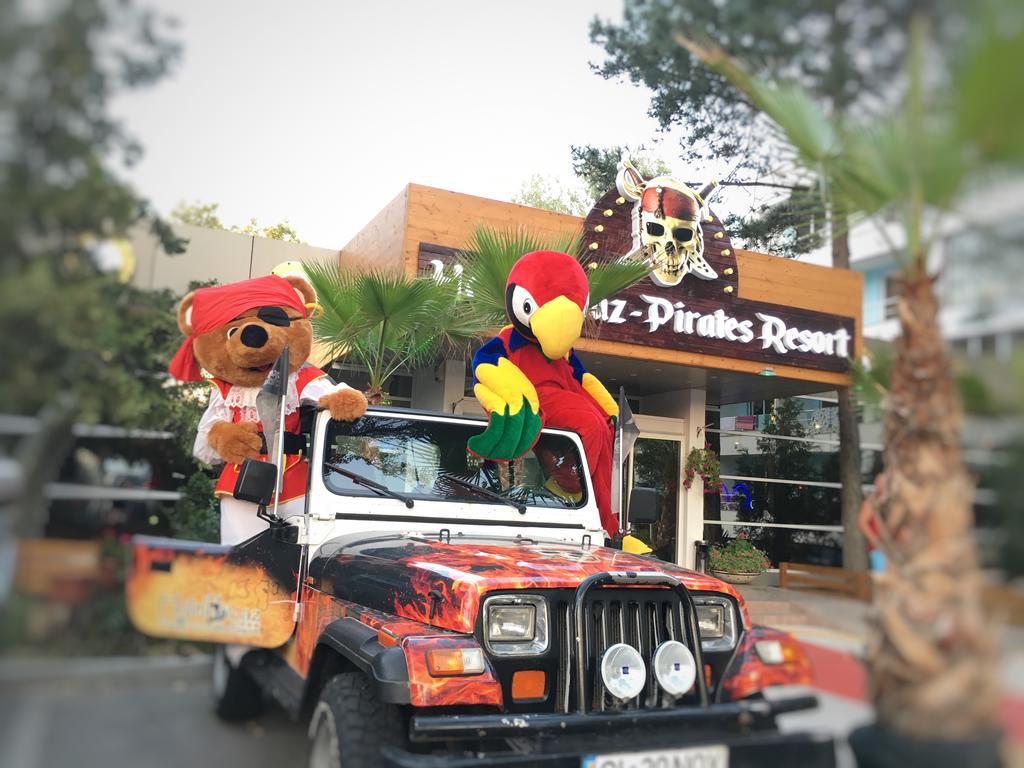 Imagine Bicaz Pirates  Resort Mamaia