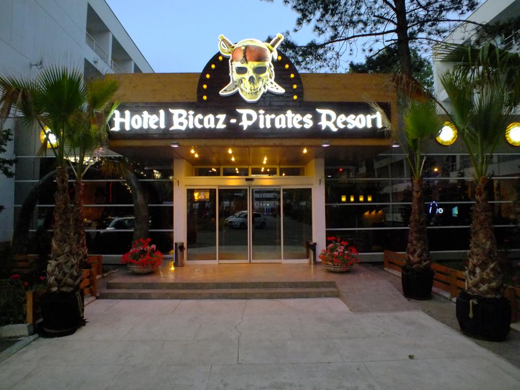 Imagine Bicaz Pirates  Resort Mamaia