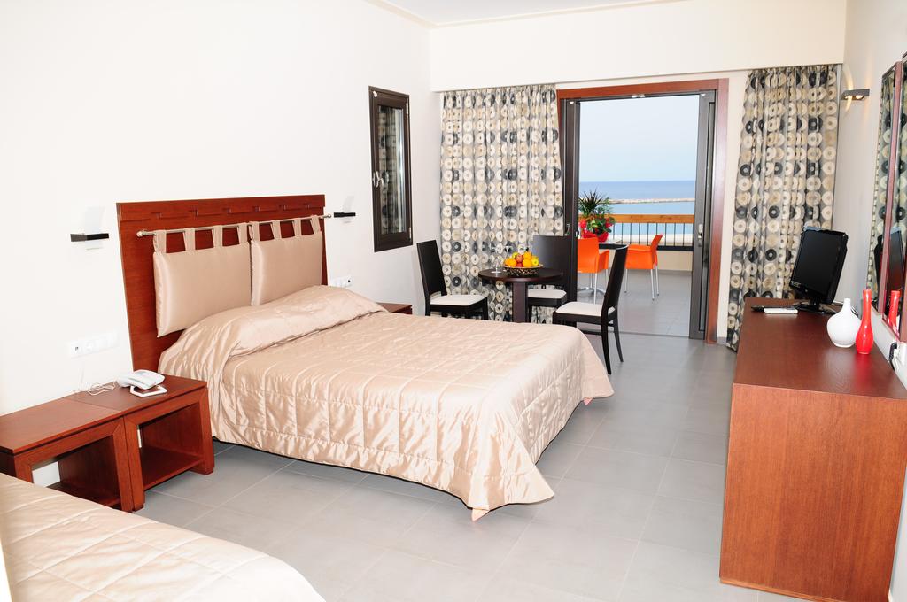 Imagine Hotel Kymi Palace