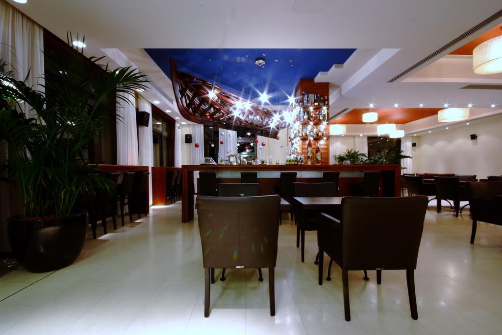 Imagine Hotel Kymi Palace