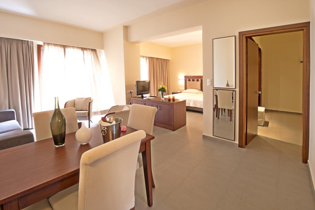 Imagine Hotel Kymi Palace