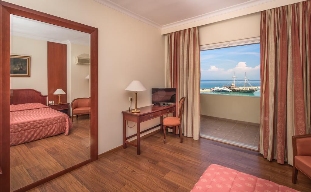 Imagine Hotel Strada Marina