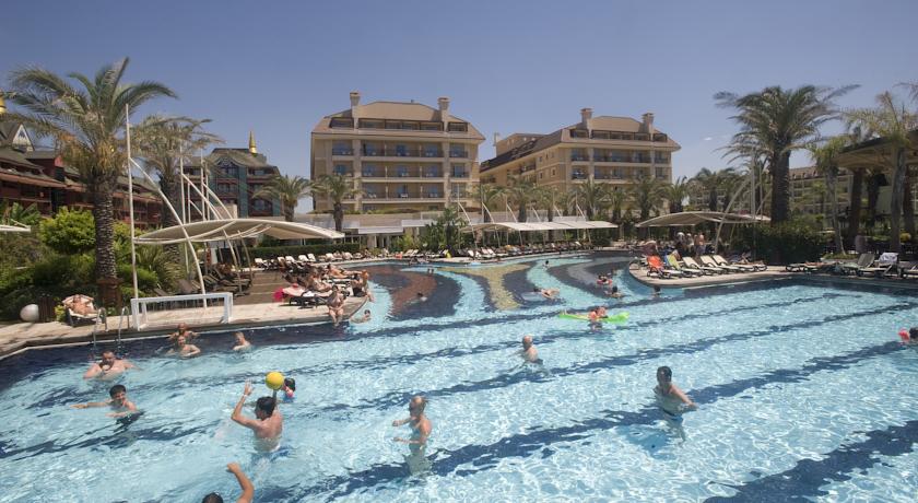 Imagine Crystal Family Resort & Spa