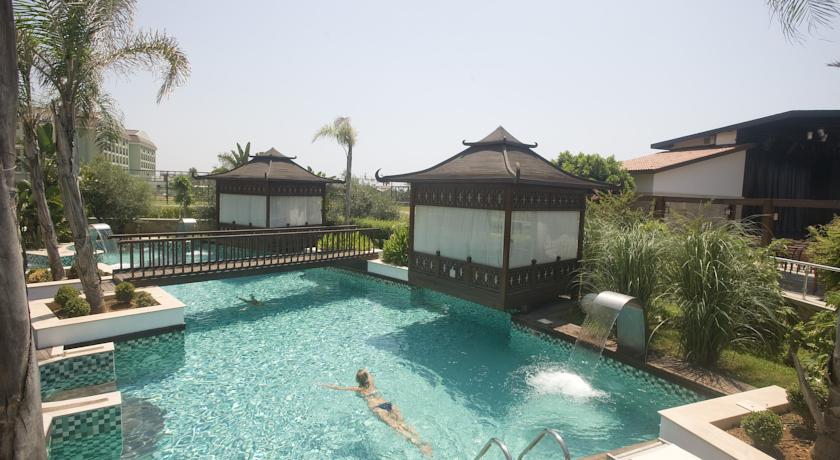 Imagine Crystal Family Resort & Spa