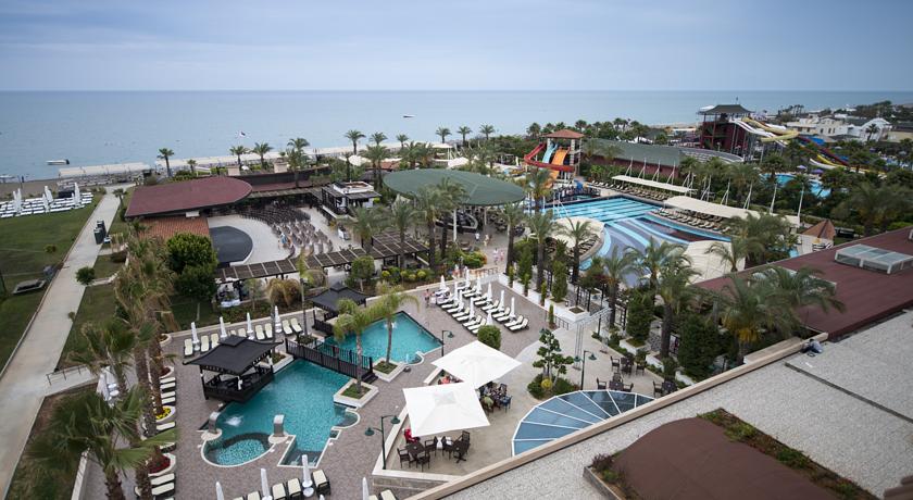 Imagine Crystal Family Resort & Spa